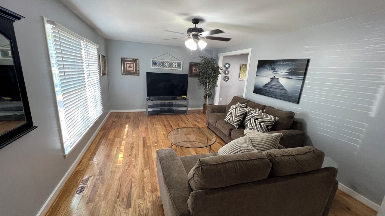 Photo of Livingroom in Toddville Road