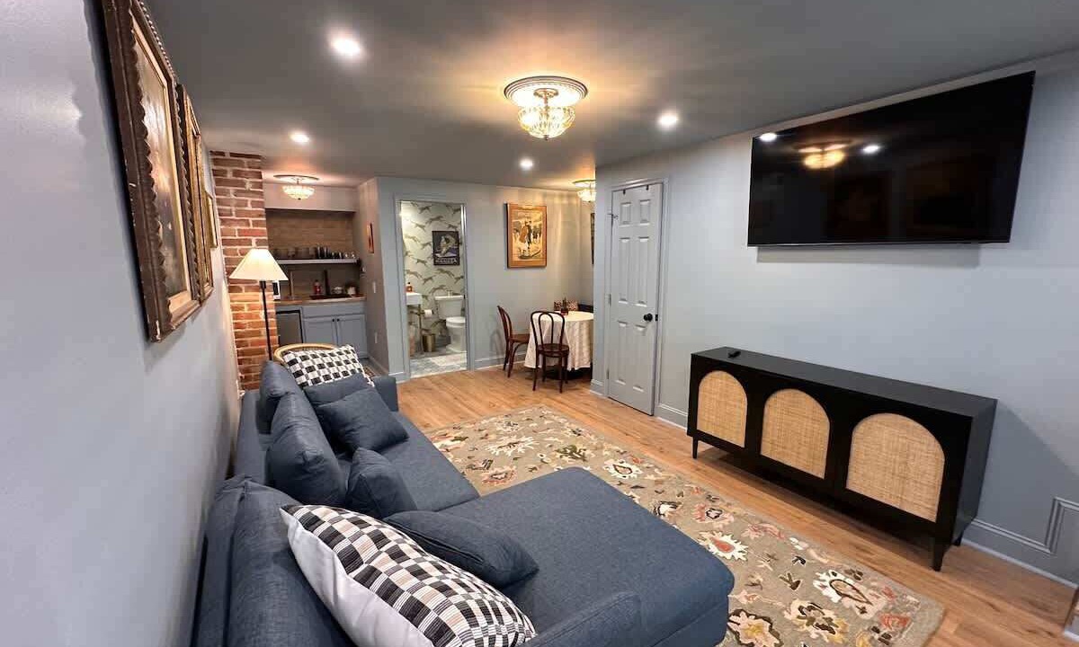 Photo of Livingroom in Charleston