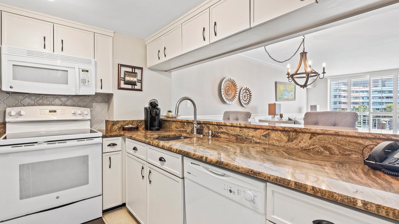 Photo of Kitchen in Arcadian Shores