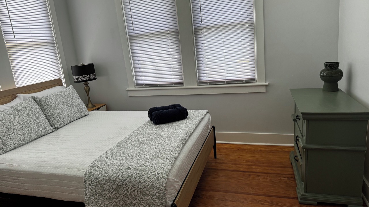 Photo of Bedroom in Thunderbolt