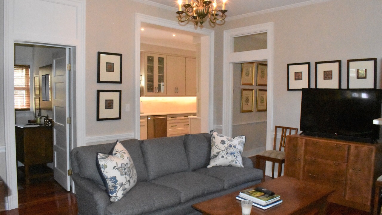 Photo of Livingroom in South of Broad