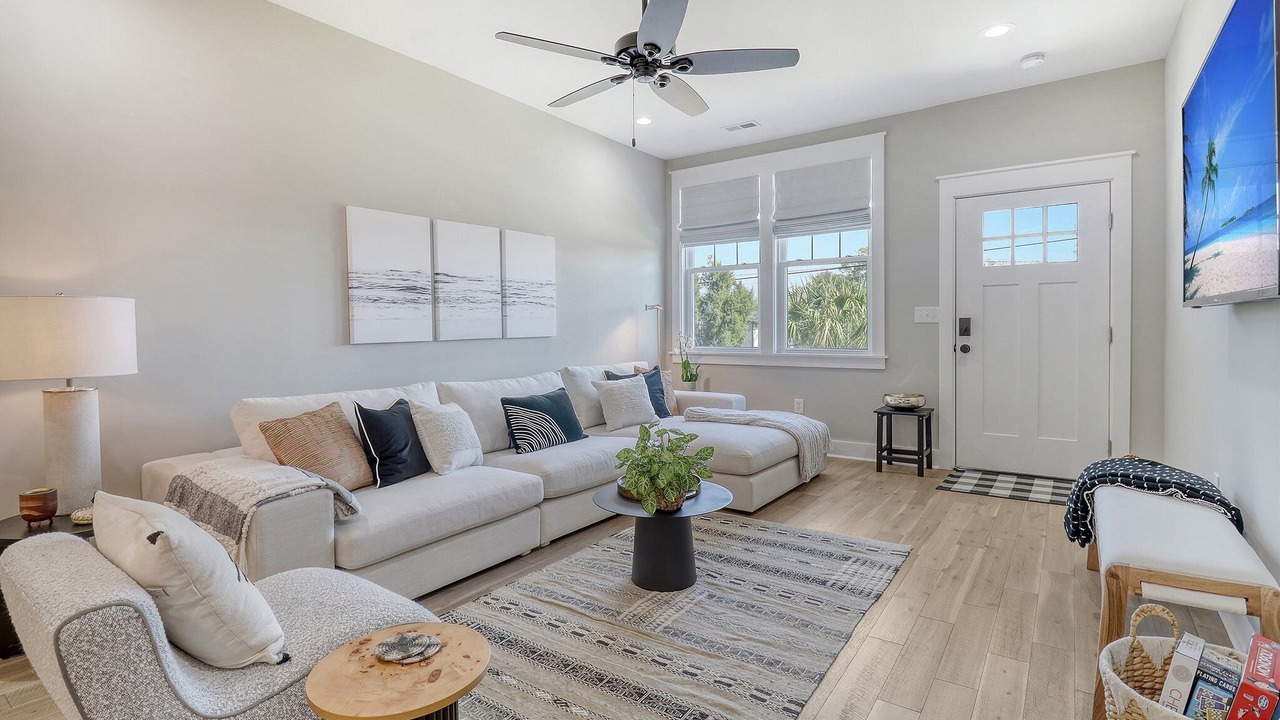 Photo of Livingroom in North Charleston