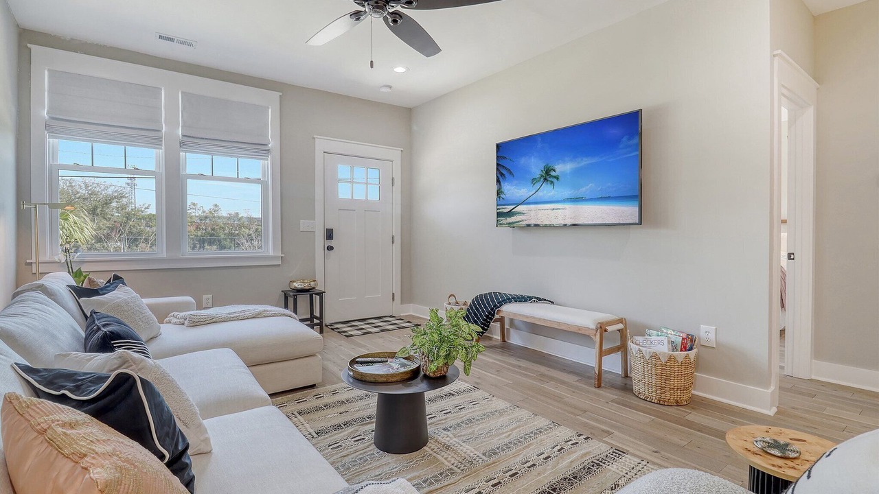 Photo of Livingroom in North Charleston