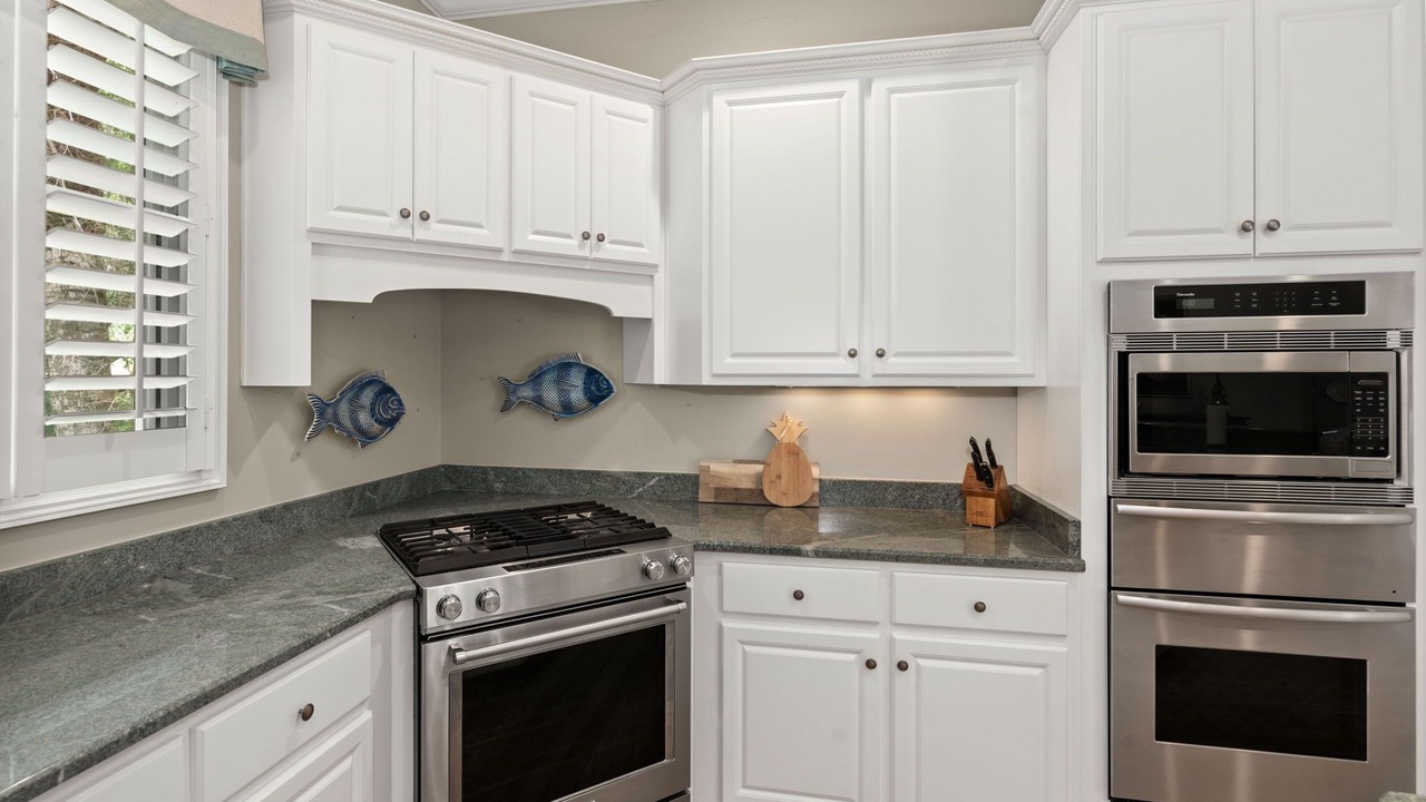 Photo of Kitchen in Vanderhorst Plantation