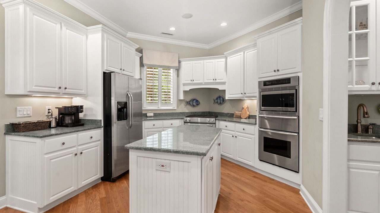 Photo of Kitchen in Vanderhorst Plantation