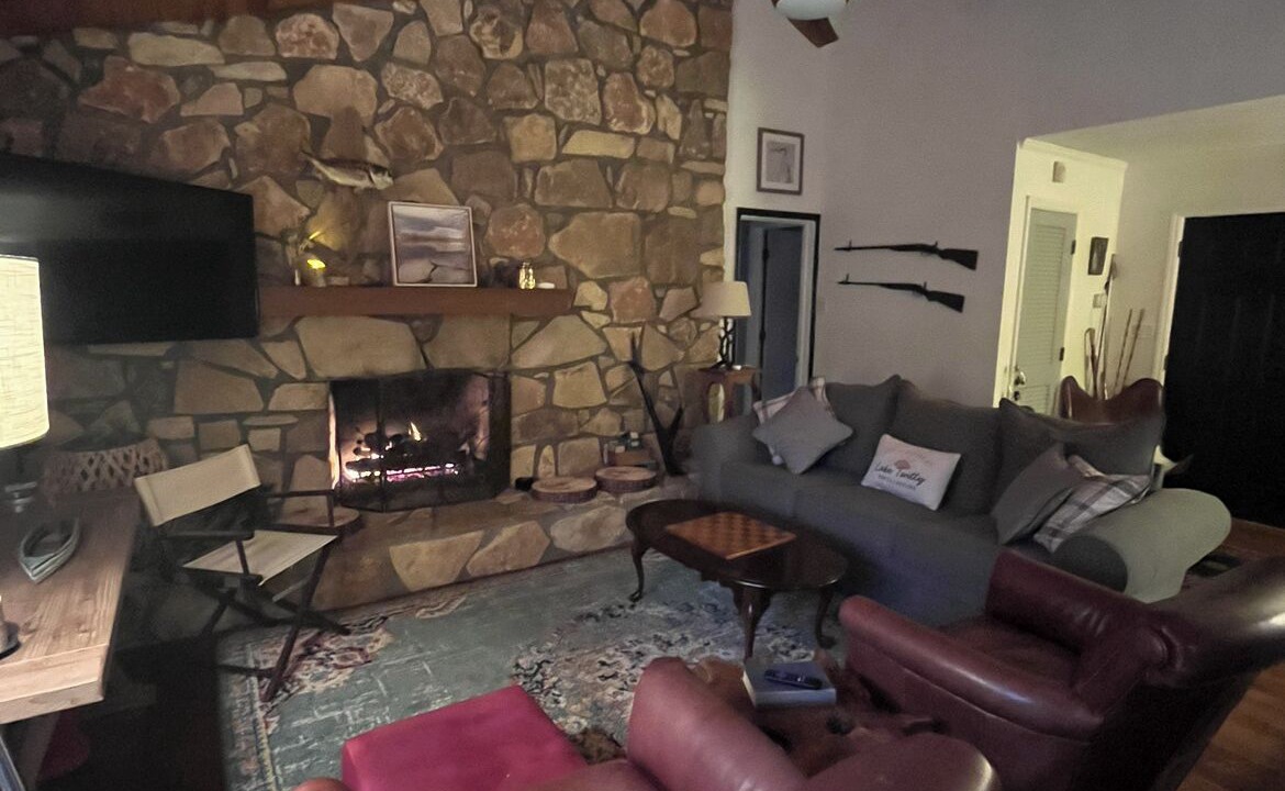 Photo of Livingroom in Monroe
