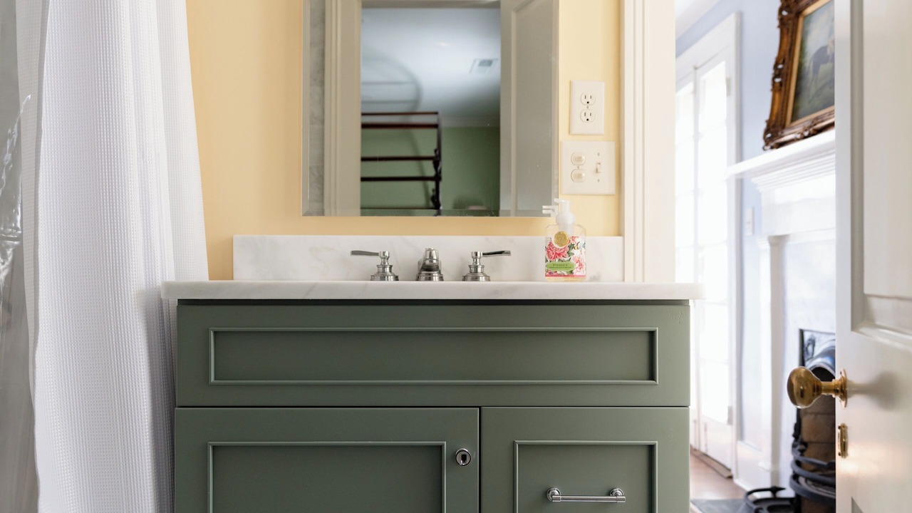 Photo of Bathroom in Charleston Historic District