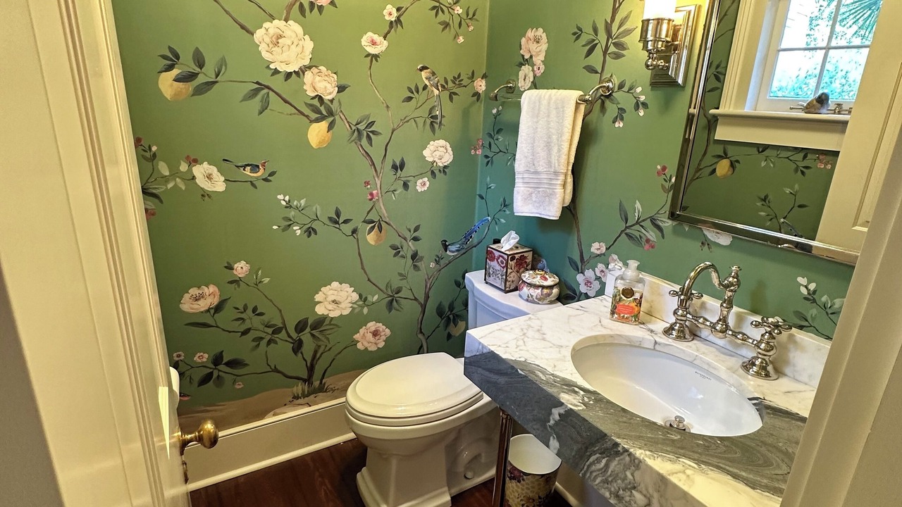 Photo of Bathroom in Charleston Historic District