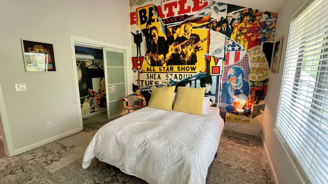 Photo of Bedroom in Arcadian Shores