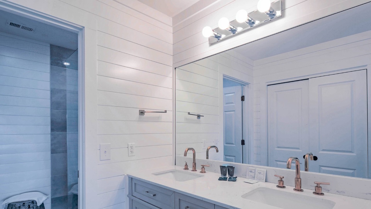 Photo of Bathroom in Isle of Palms