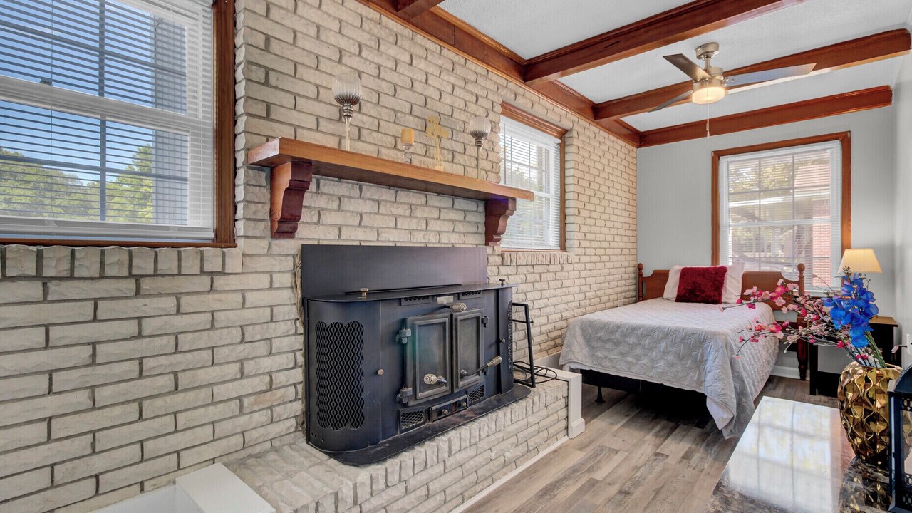 Photo of Bedroom in Ladson