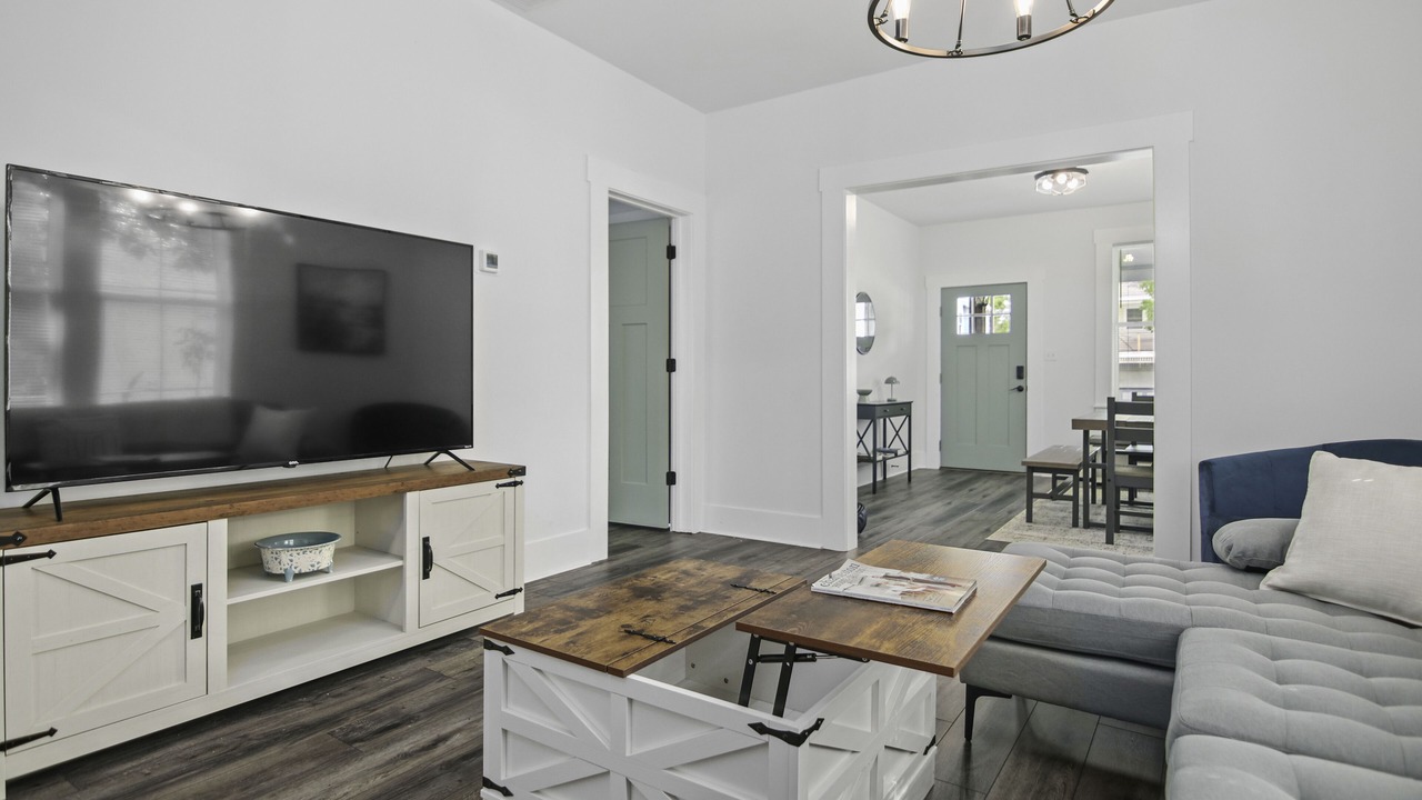 Photo of Livingroom in North Charleston