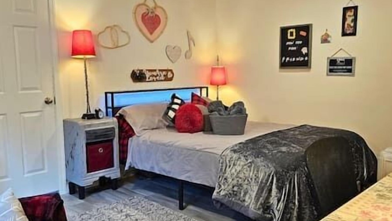 Photo of Bedroom in South Carolina Lakes & Blackwater Rivers