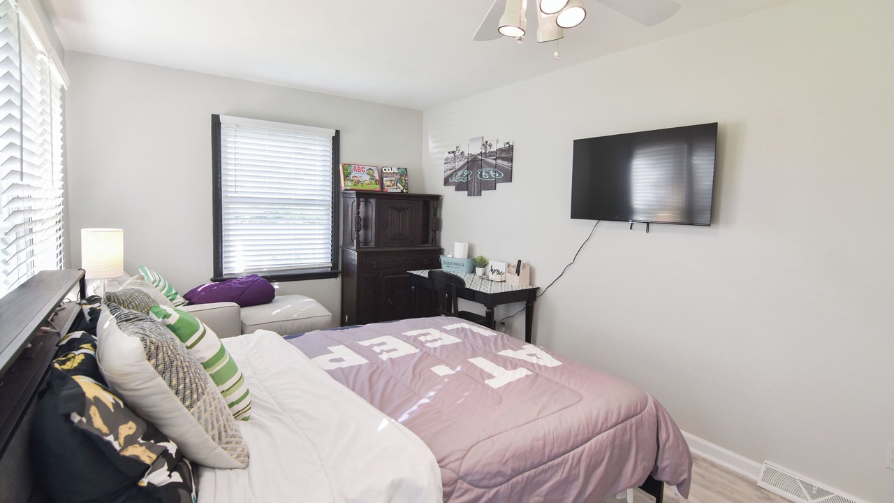 Photo of Bedroom in Bowling Green