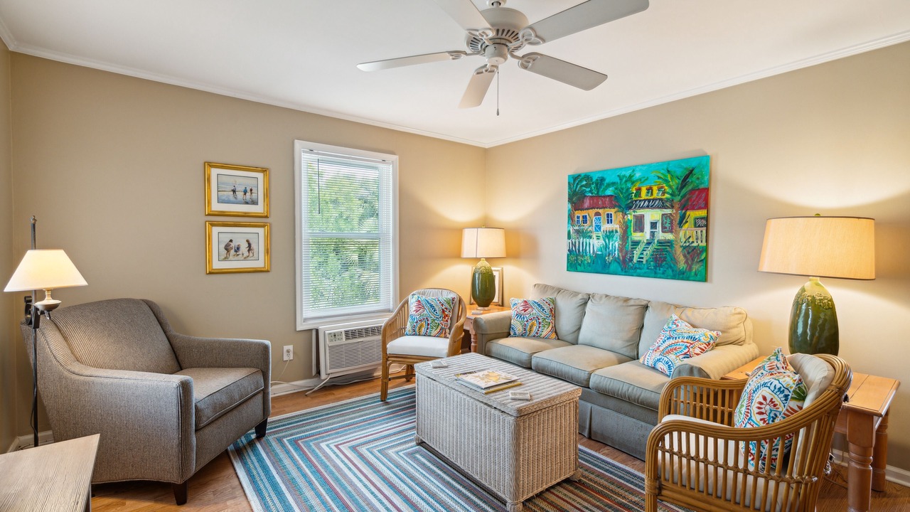 Photo of Livingroom in Sullivan's Island