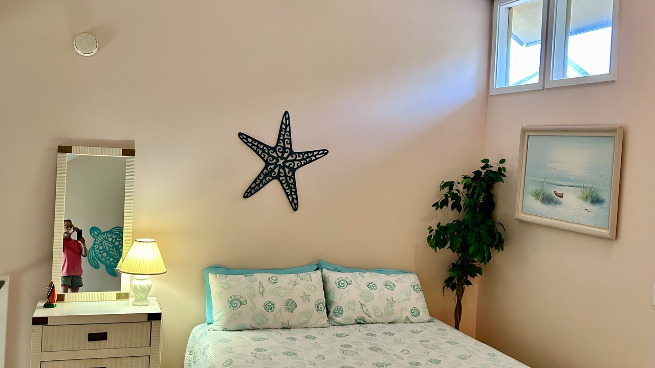 Photo of Bedroom in Saint Helena Island