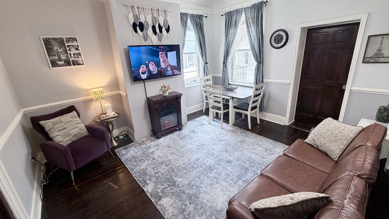 Photo of Livingroom in Beach Institute
