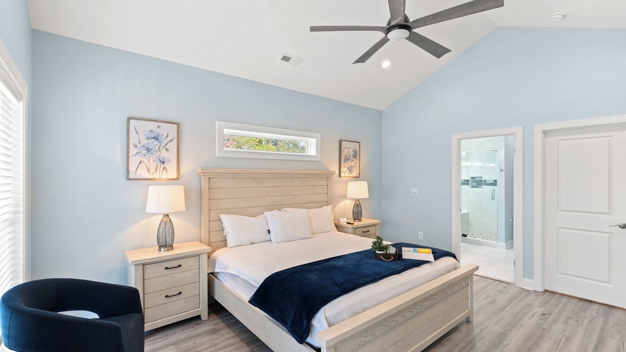 Photo of Bedroom in Atlantic Beach