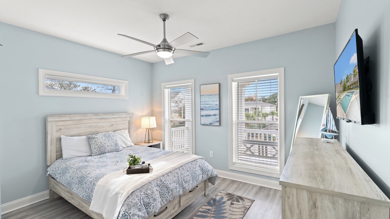 Photo of Bedroom in Atlantic Beach