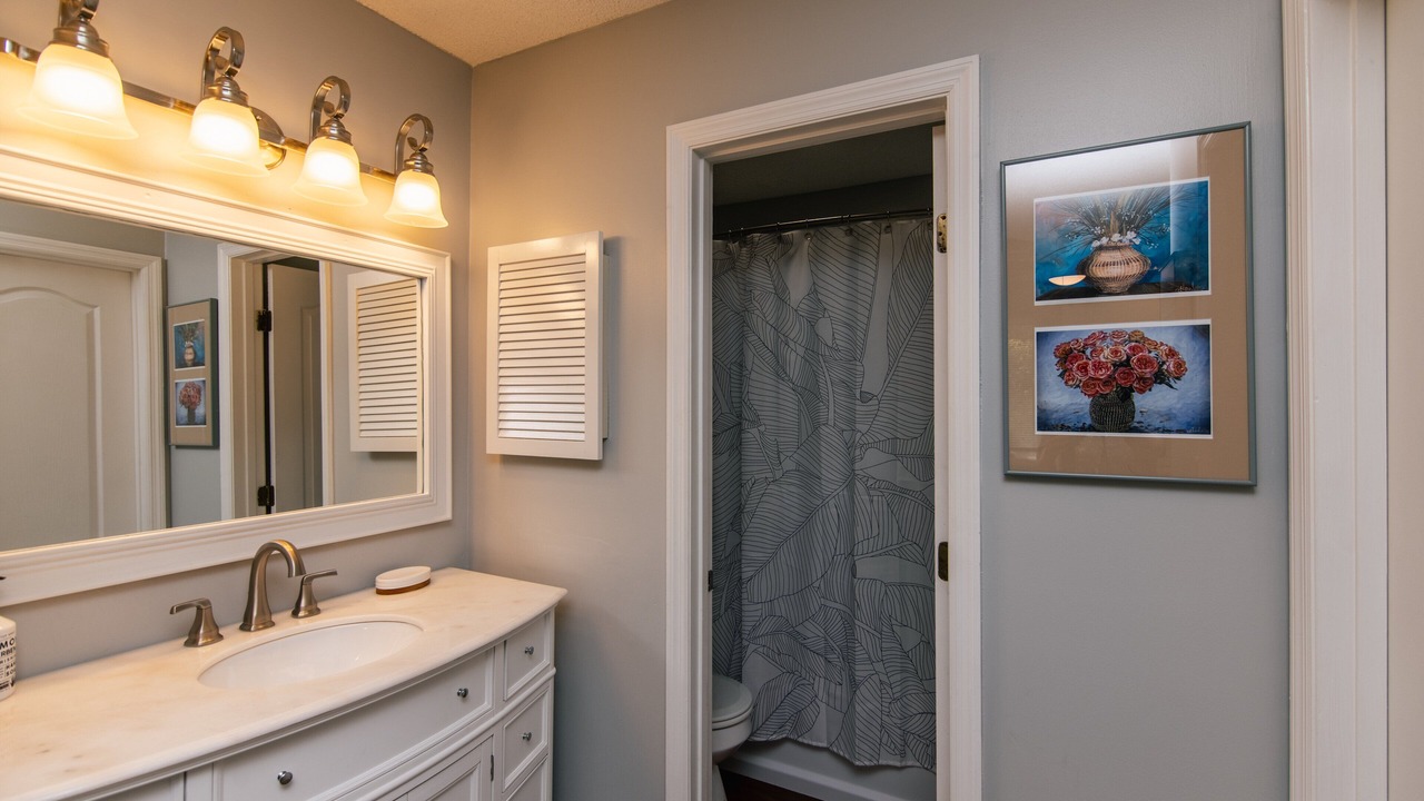 Photo of Bathroom in Ocean Ridge