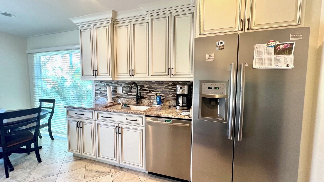 Photo of Kitchen in Spinnaker Beachhouses