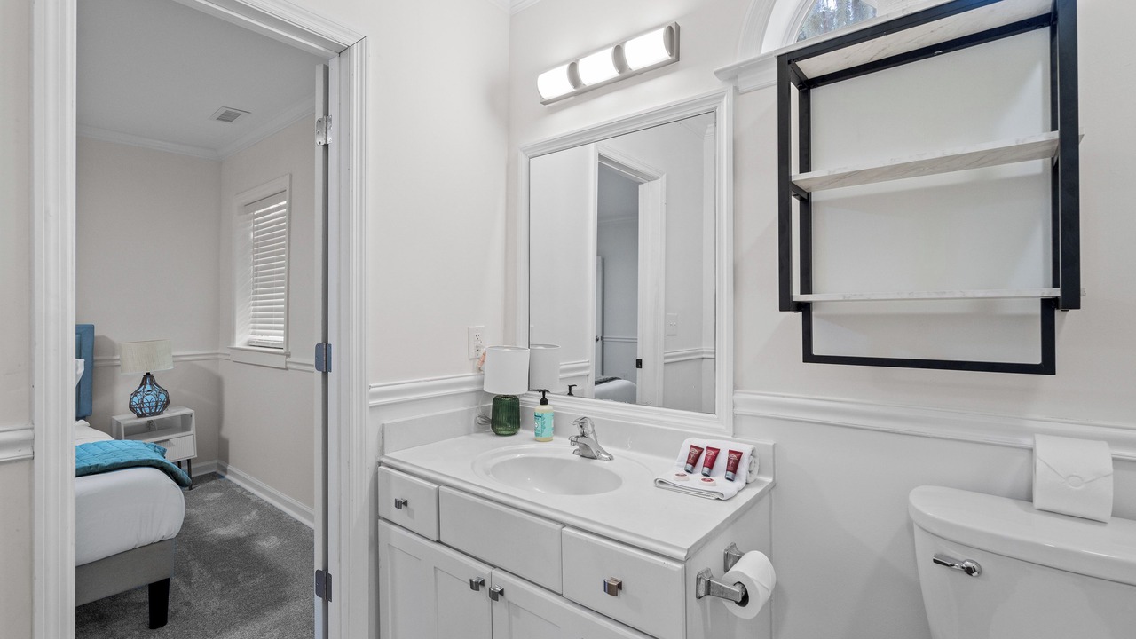 Photo of Bathroom in Northwest Quadrant