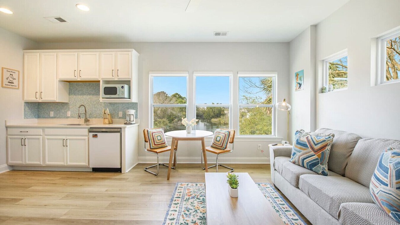 Photo of Livingroom in Charleston