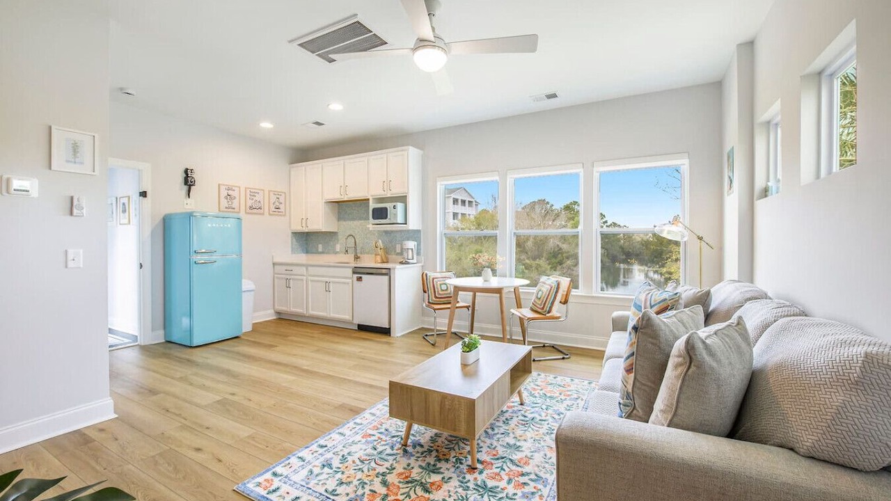 Photo of Livingroom in Charleston