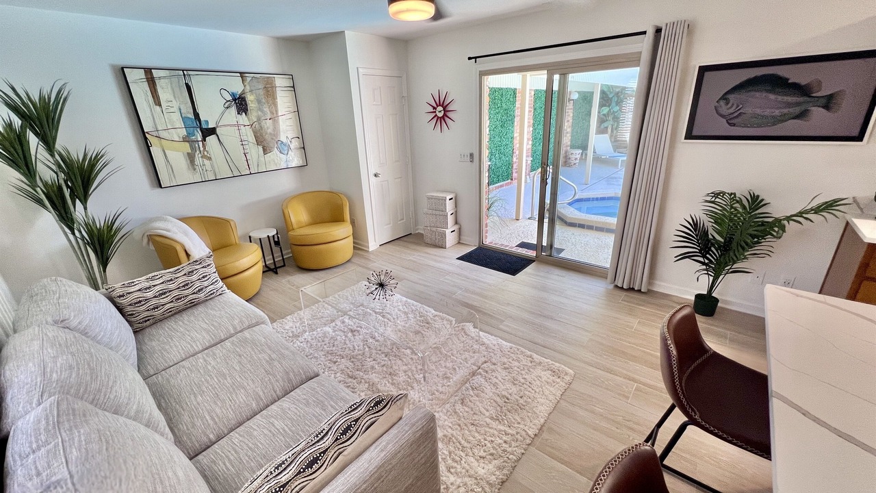 Photo of Livingroom in Savannah