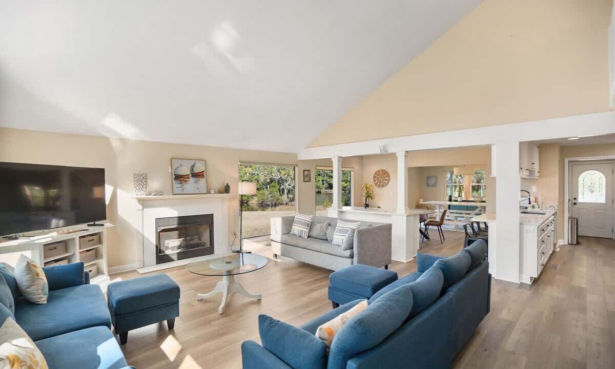 Photo of Bedroom in Blue Heron Lake