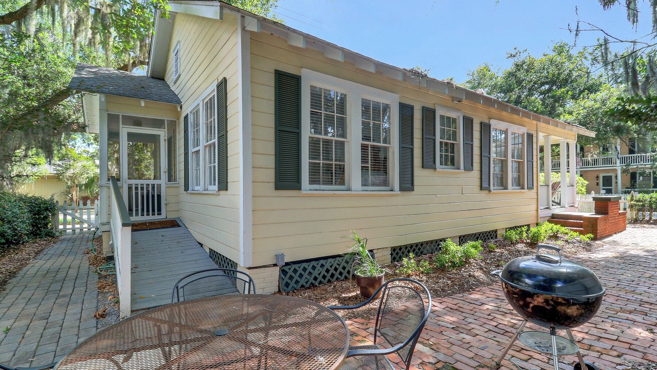 Photo of Outdoor in Historic District