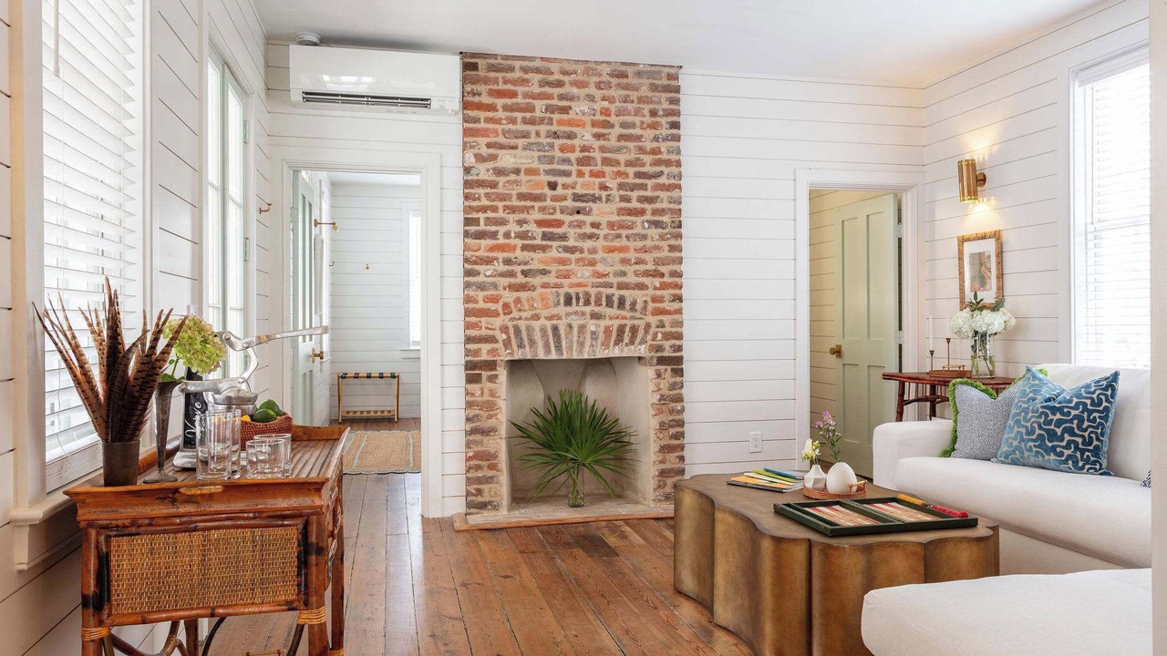 Photo of Livingroom in Cannonborough Elliotborough