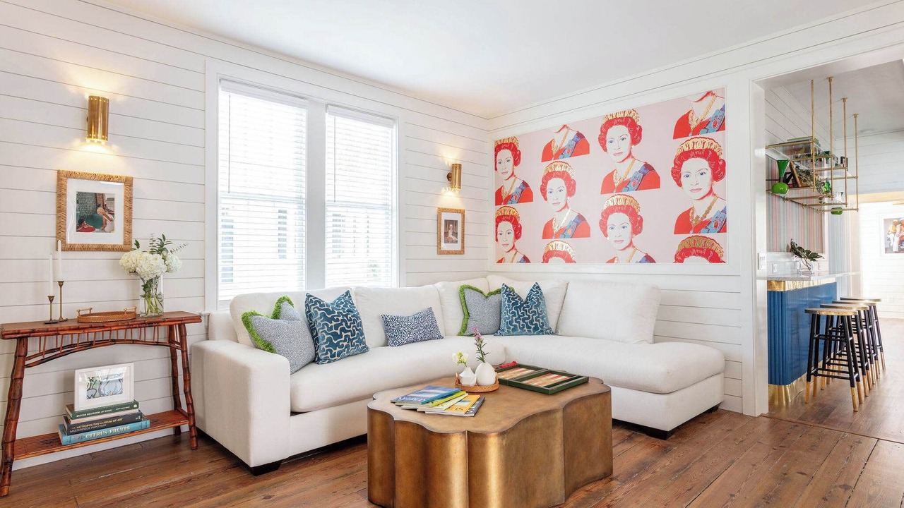 Photo of Livingroom in Cannonborough Elliotborough