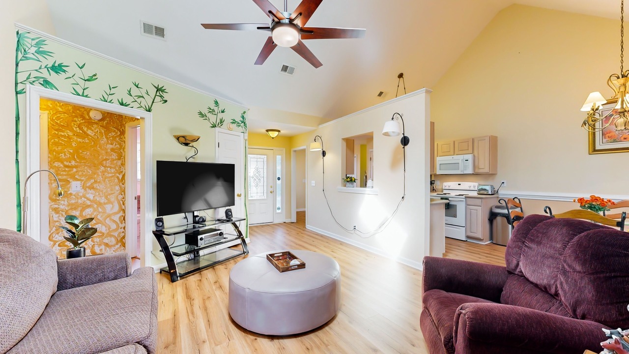Photo of Livingroom in Ladson
