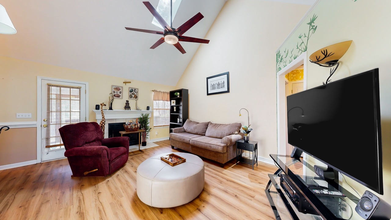 Photo of Livingroom in Ladson