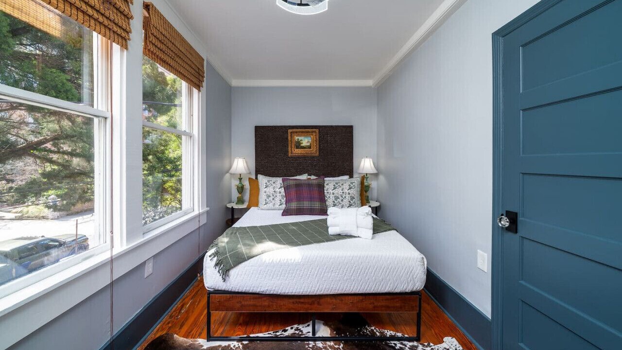 Photo of Bedroom in Downtown Charleston