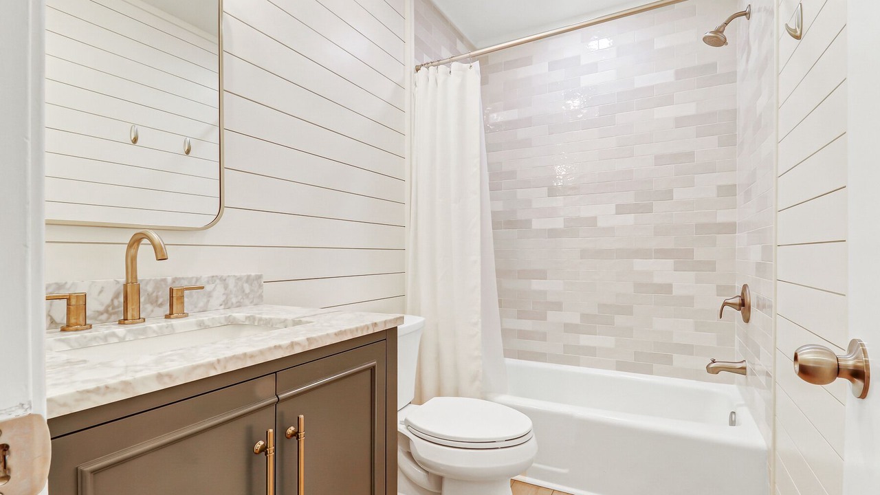 Photo of Bathroom in South Beach