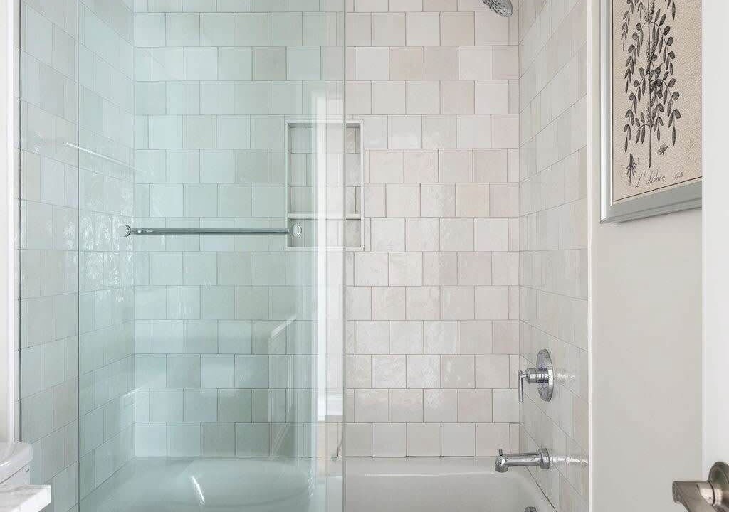 Photo of Bathroom in Cannonborough Elliotborough