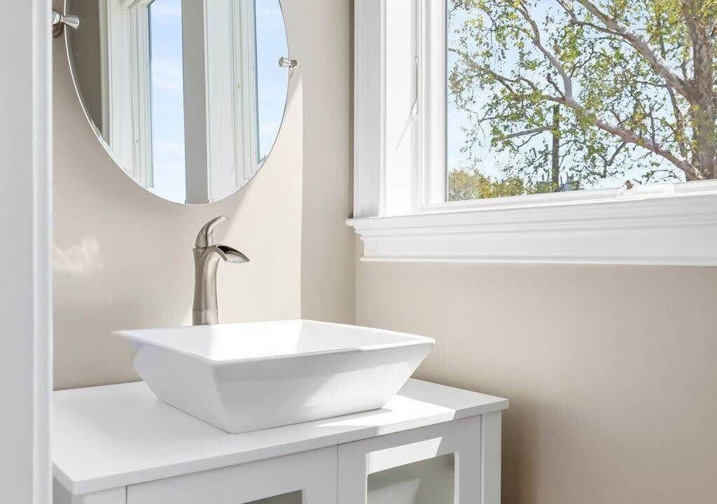 Photo of Bathroom in Cannonborough Elliotborough