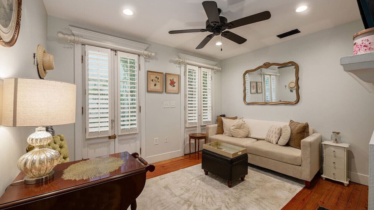 Photo of Livingroom in Harleston Village
