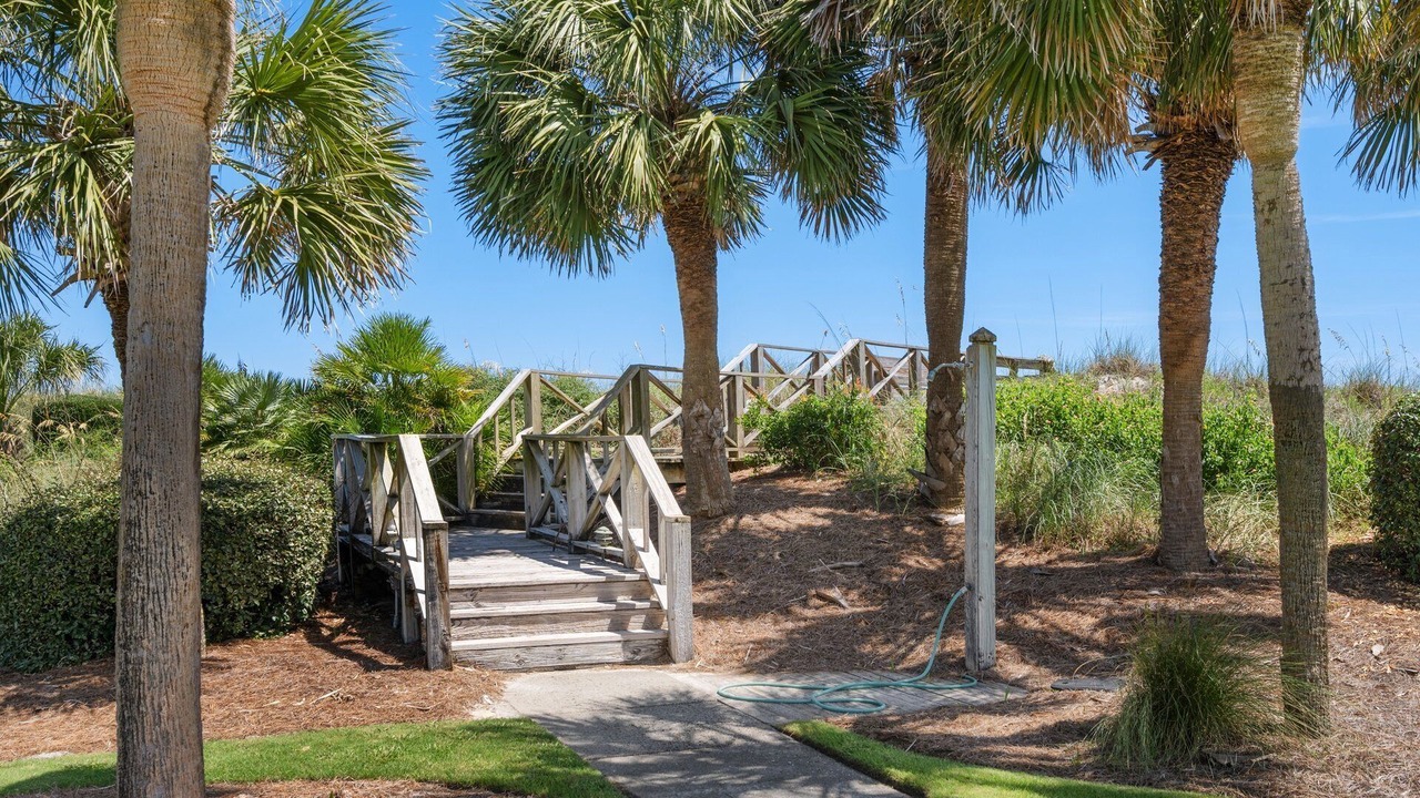 Photo of Outdoor in Debordieu Colony