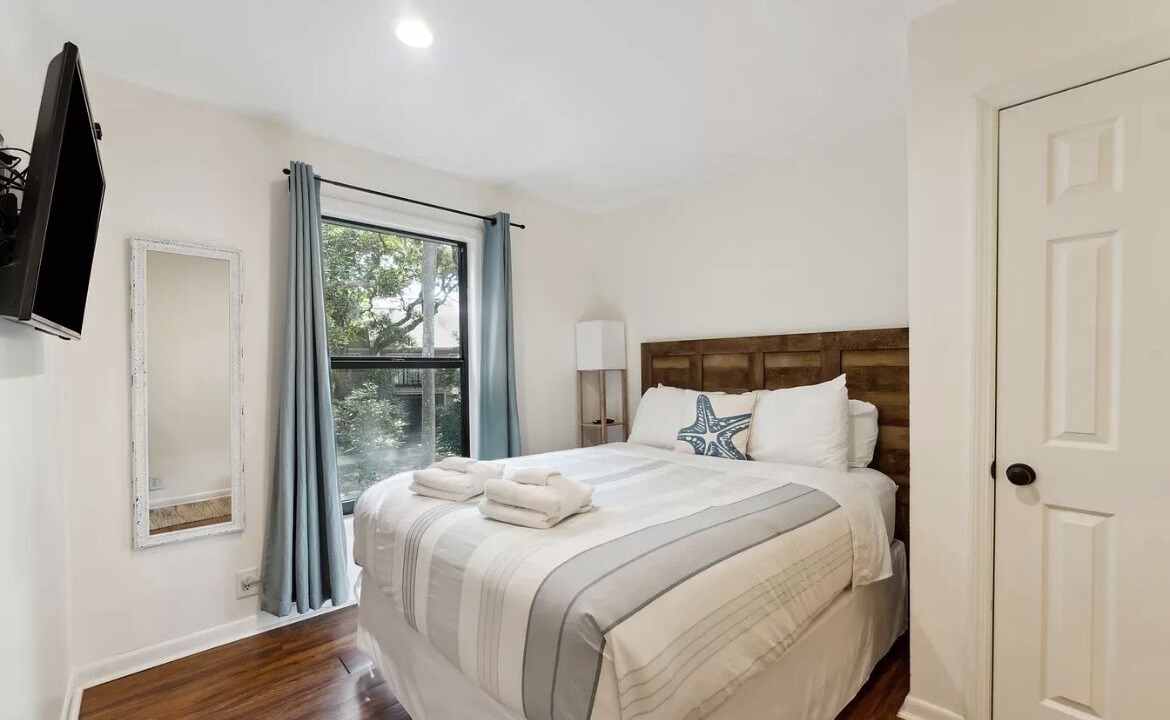 Photo of Bedroom in Tarpon Pond