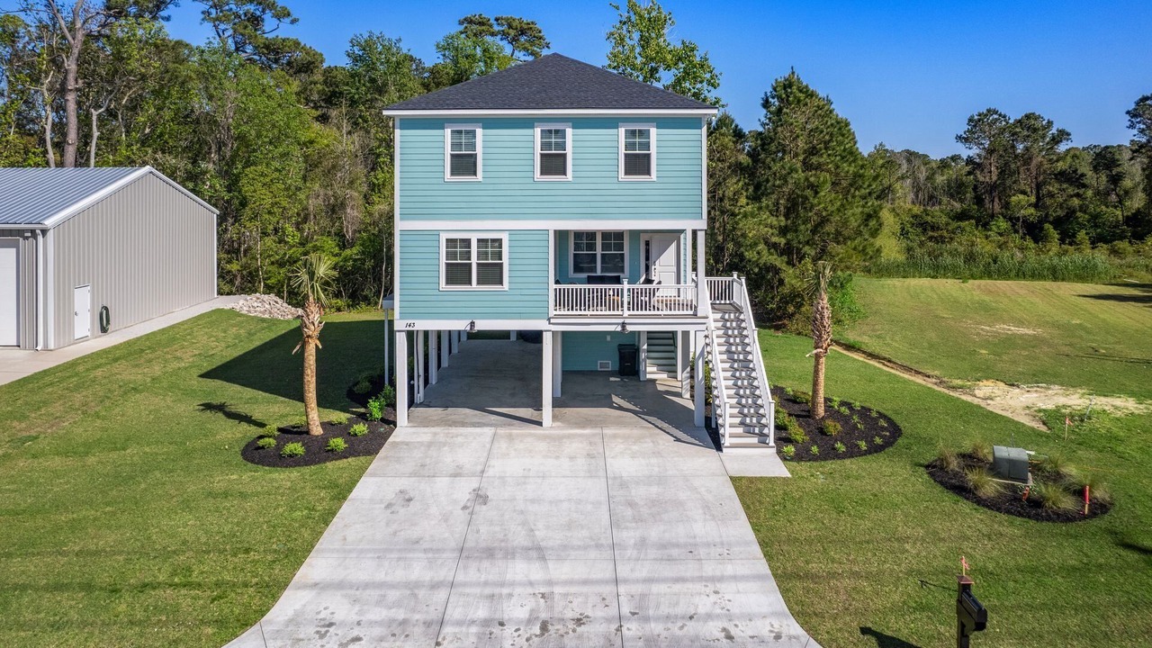 Photo of Outdoor in Litchfield by the Sea