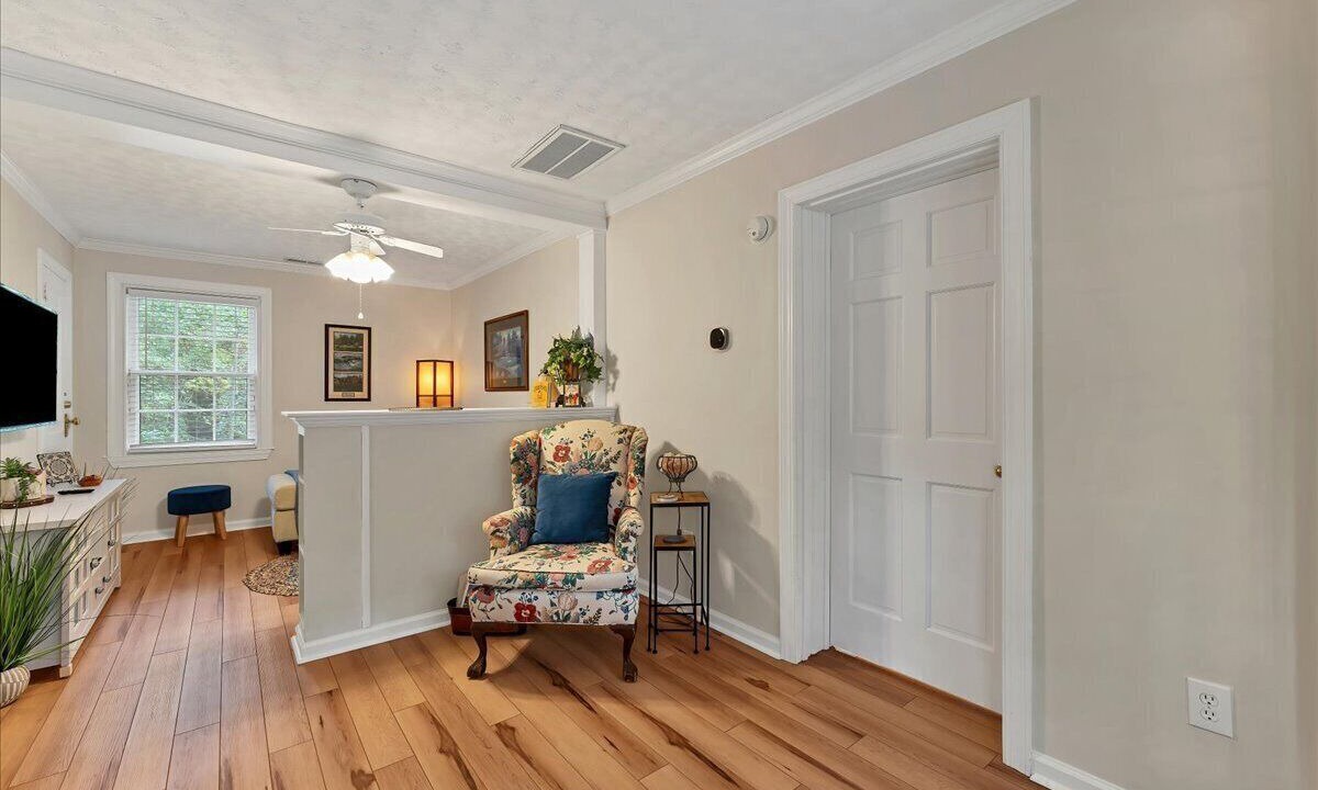 Photo of Livingroom in West Southern Pines