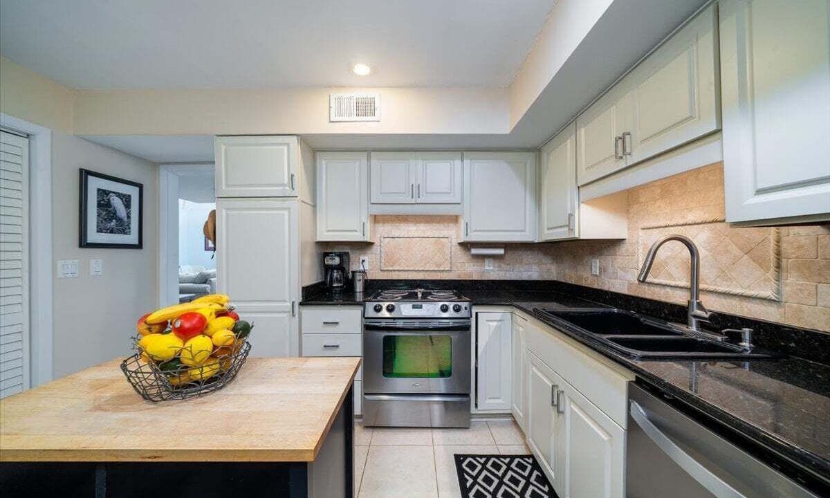 Photo of Kitchen in Spinnaker Beachhouses