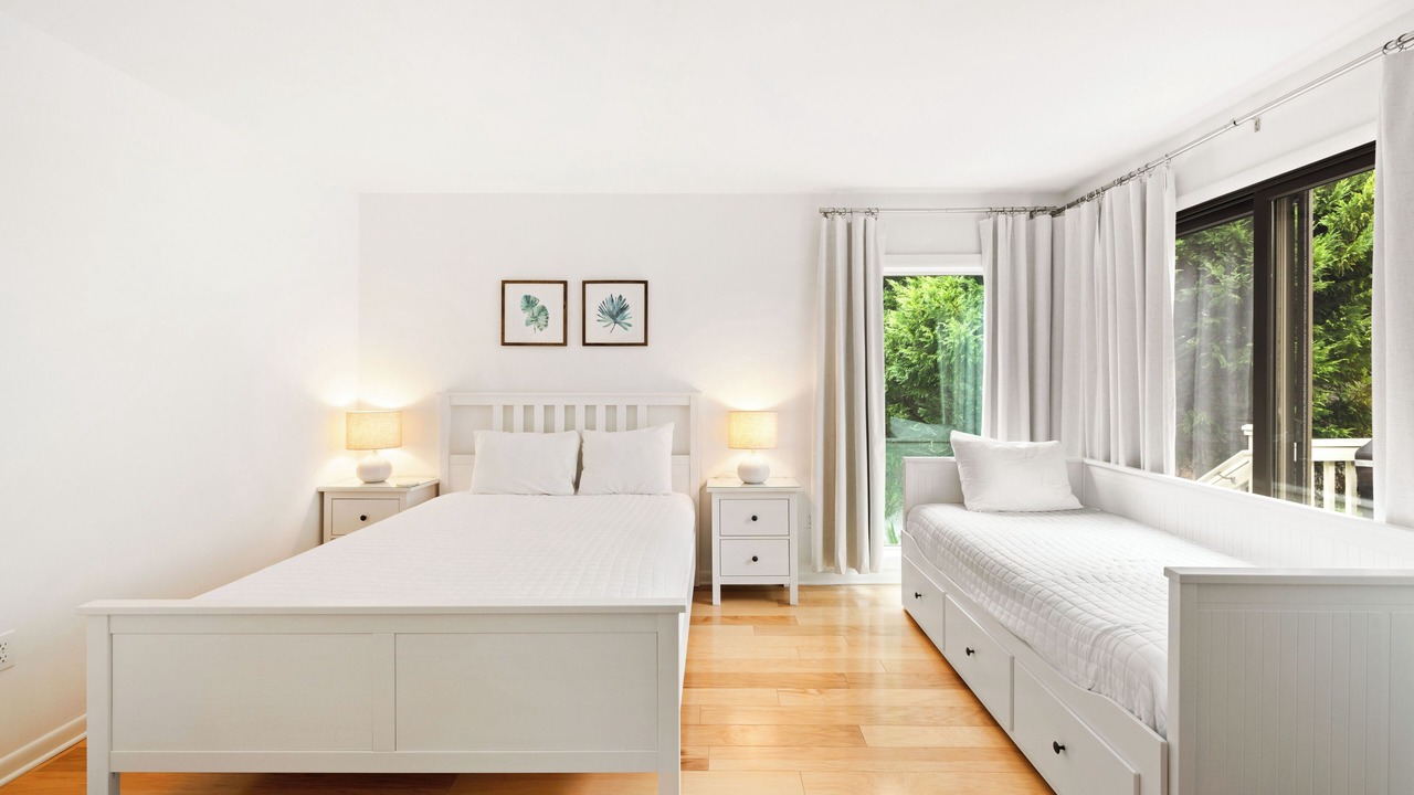 Photo of Bedroom in Spinnaker Beachhouses