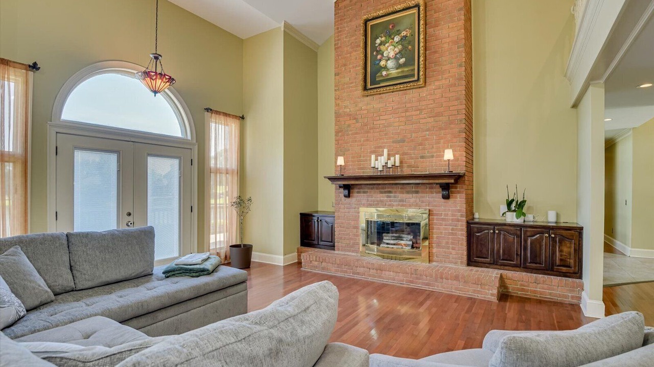 Photo of Livingroom in Evans