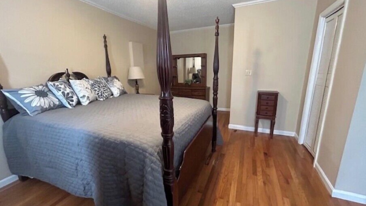 Photo of Bedroom in Summerville Historic District