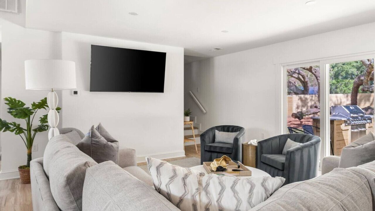 Photo of Livingroom in Old Village