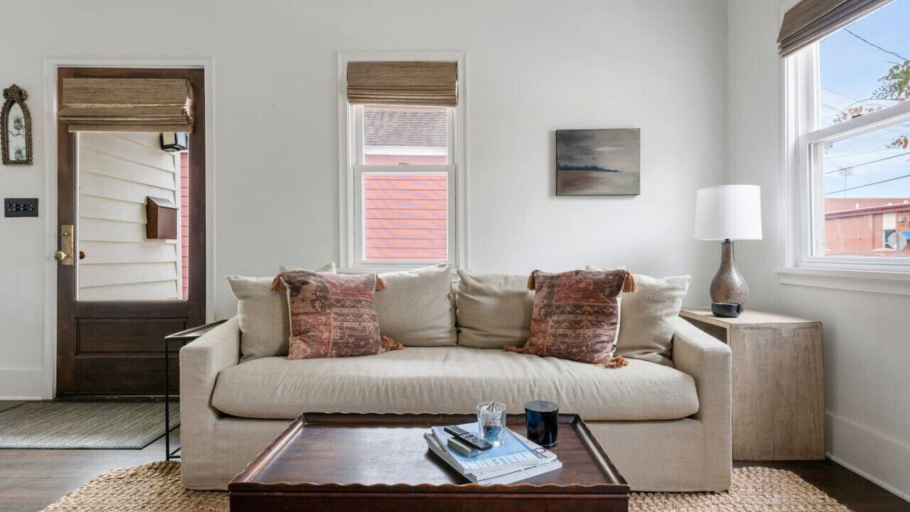 Photo of Livingroom in Westside